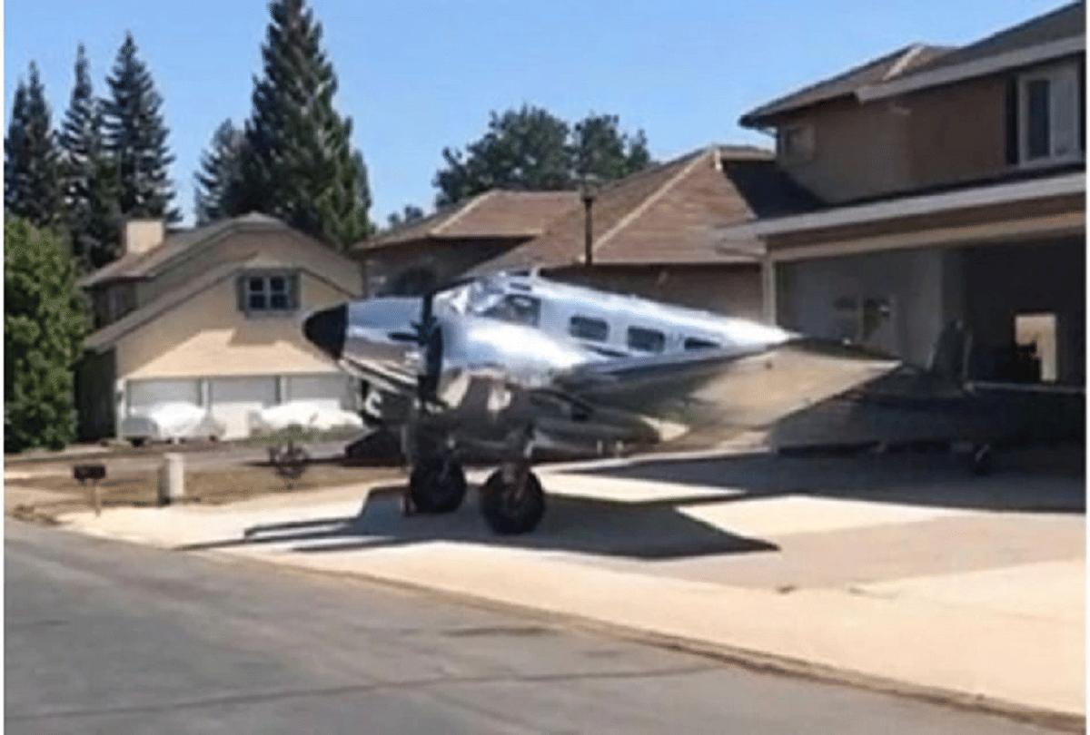 us california town where everyone has own airplanes