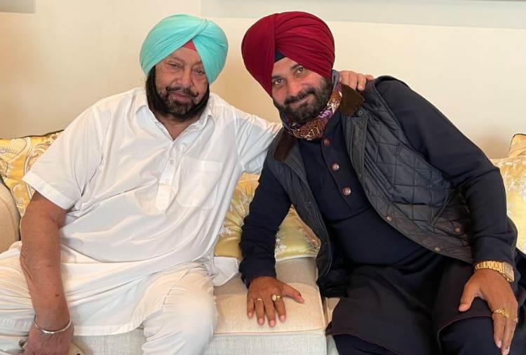 Punjab CM Capt Amarinder Singh meets to Navjot Singh Sidhu