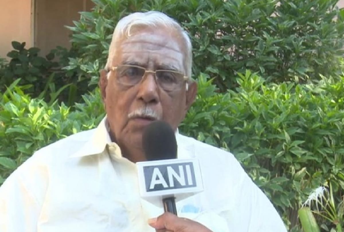 Tamil nadu vhp president s vedantam says Rajinikanth should support spiritual politics in upcoming assembly elections 2021