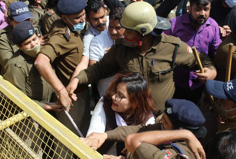 Dehradun News: Aam Aadmi party Protest And CM House march Against Uttarakhand Government Photos