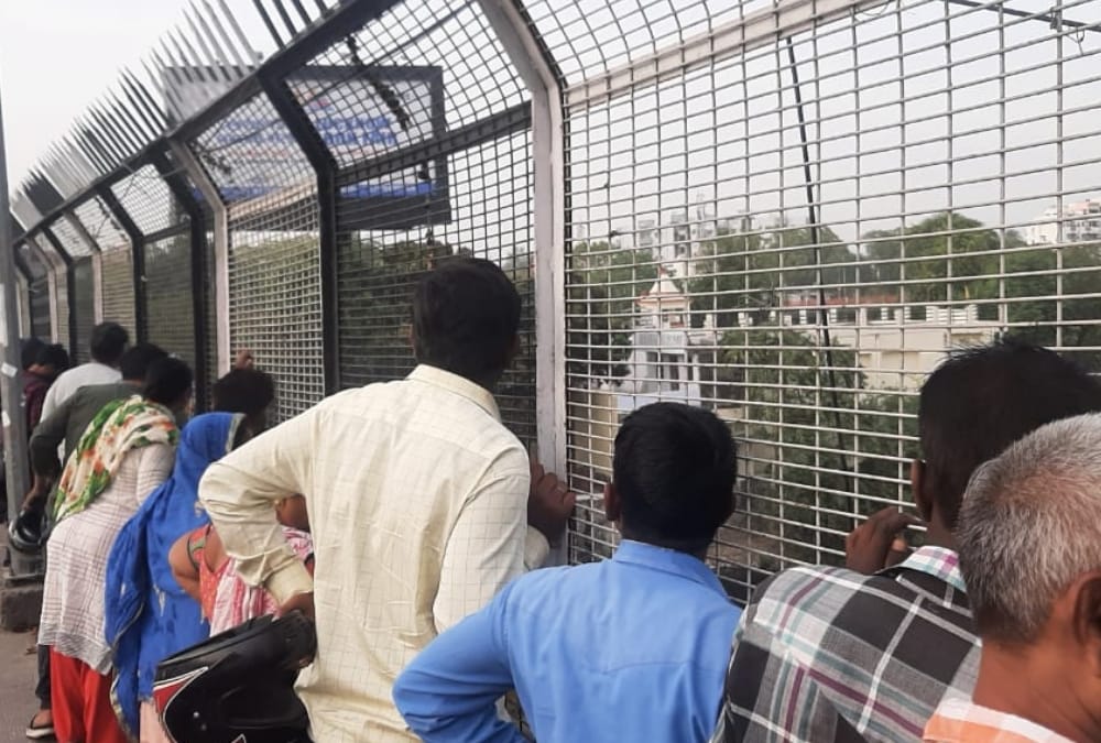 A man jumped into Gomati river near hanuman setu in Lucknow.