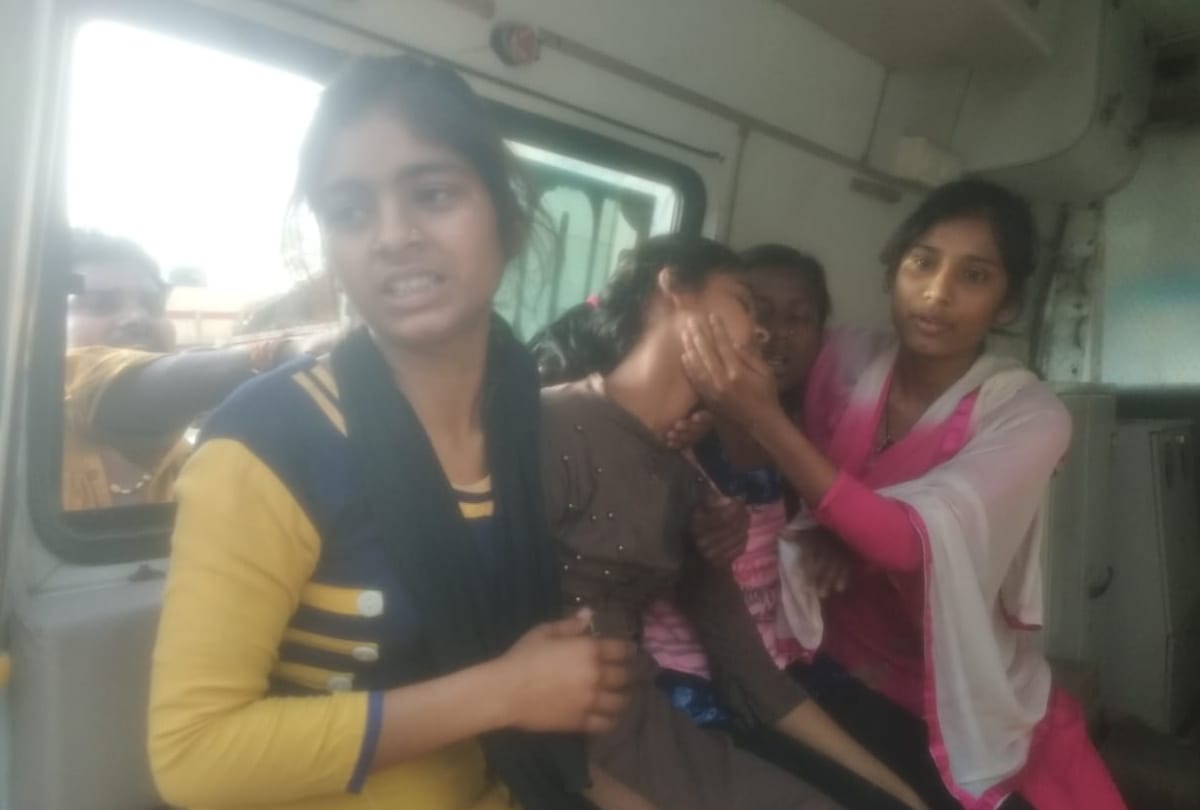 Fire in Kasturba Gandhi Residential Girls School in deoria