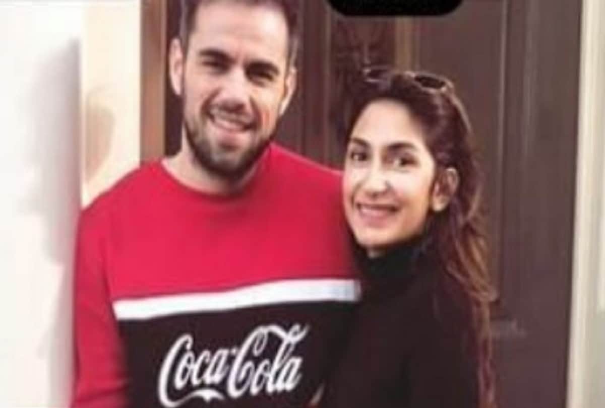 Deepika makeup artist Florian Hurel accused of physical abuse by Shraddha Kapoor  makeup artist Hiyavi Saigal