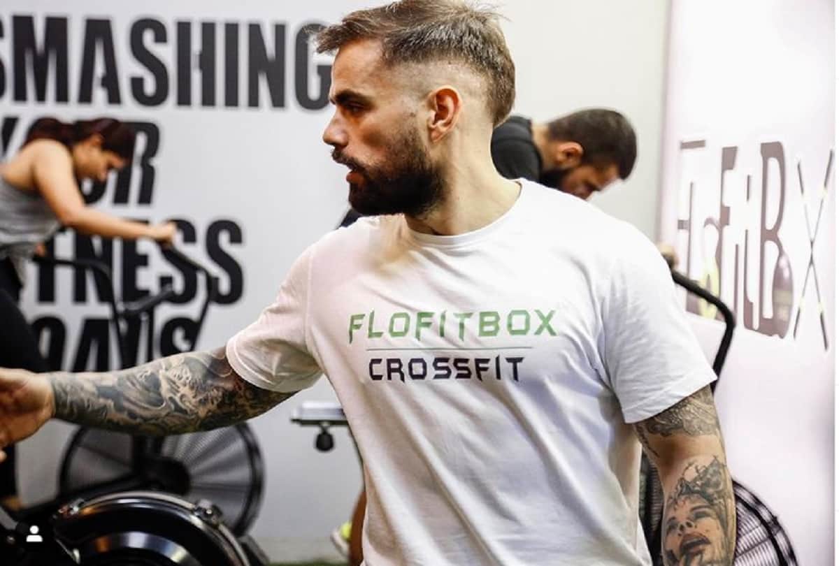 Deepika makeup artist Florian Hurel accused of physical abuse by Shraddha Kapoor  makeup artist Hiyavi Saigal