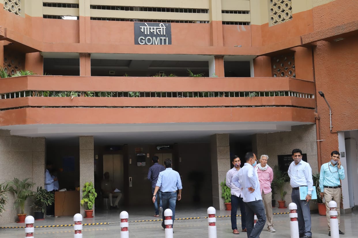 Body of BJP MP Ramswaroop Sharma found hanging from fan in government house