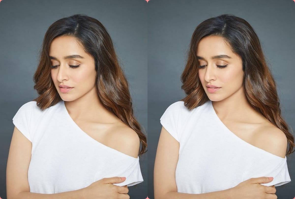 shraddha kapoor cute and chic both in little white crop top with black denim
