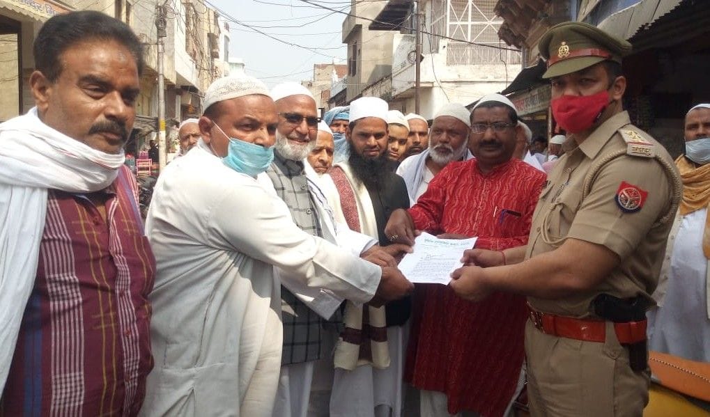 Hathras: Treason should be taken against Wasim Rizvi
