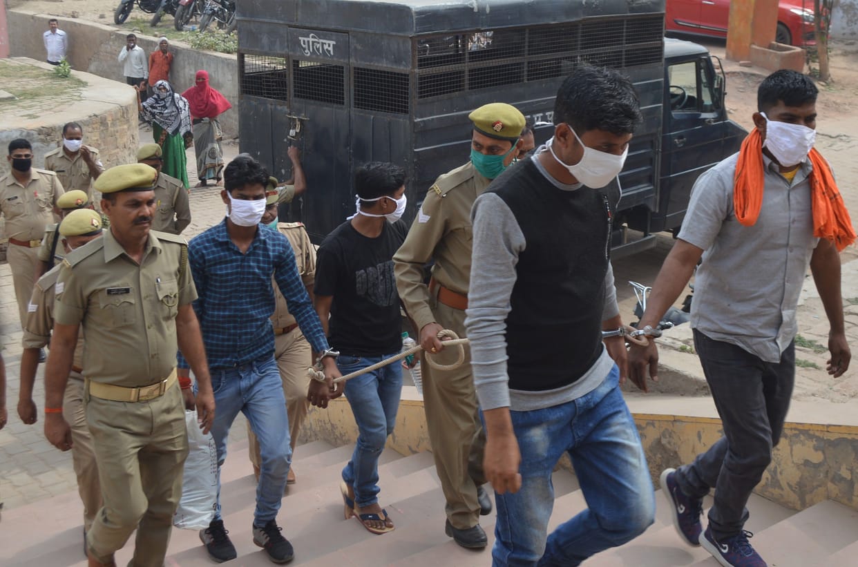 Hathras: Appearance in court of four accused, testimony of woman constable and doctor