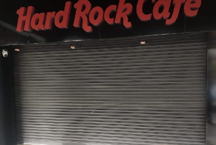 19 employees of Hard Rock Cafe of Chandigarh tested Corona Positive 