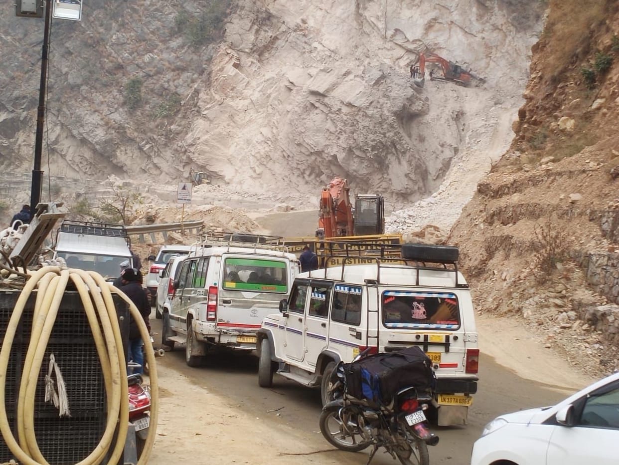 Rudraprayag-Gaurikund highway will be closed for a month