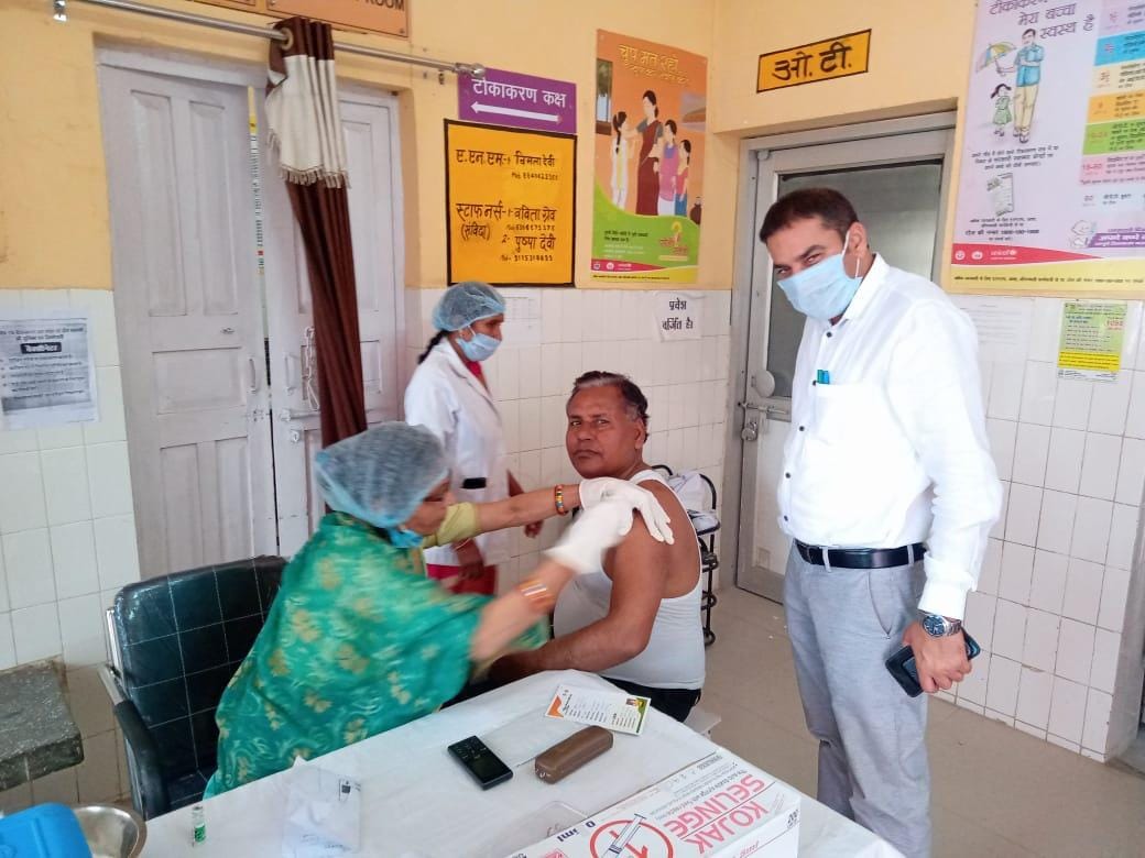 2599 put Corona vaccines on sixty booths