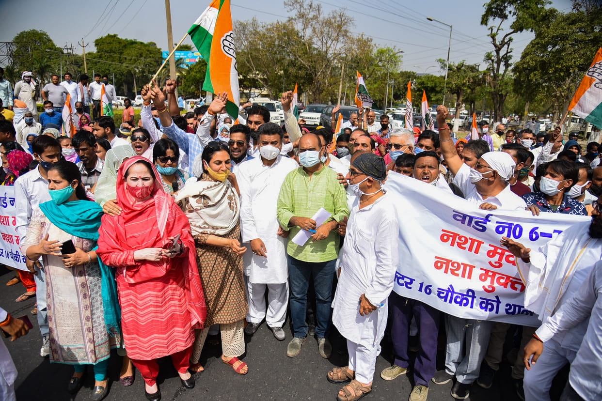 Congressmen protest against the demand of arrest of the accused of the attack