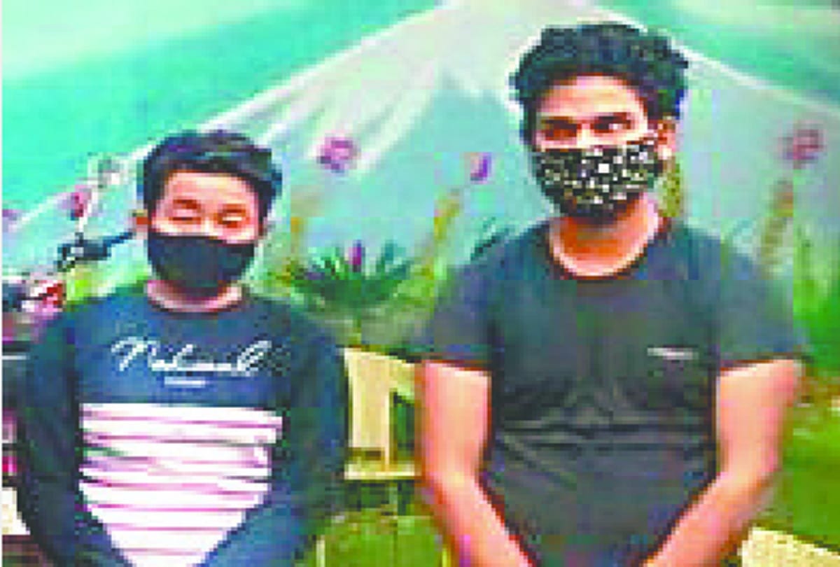 high profile sex racket Escort service ran across country Gang was active in one and a half WhatsApp group