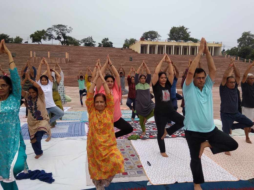 prayagraj: daughters making healthy by 'tonic of yoga'