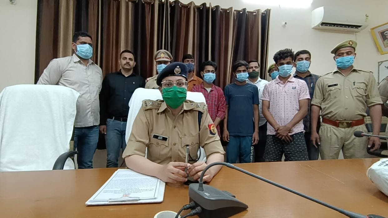 14.30 quintal hemp of three crore rupees caught, three arrested