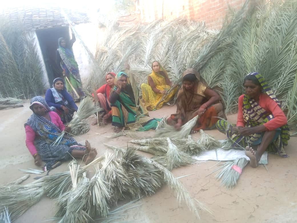 Online plateform ready for village aari women