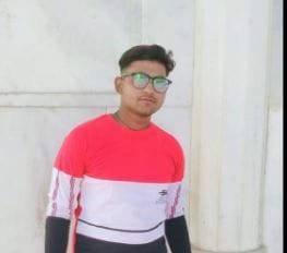 Hathras: Bike rider dies after hitting Nilgai