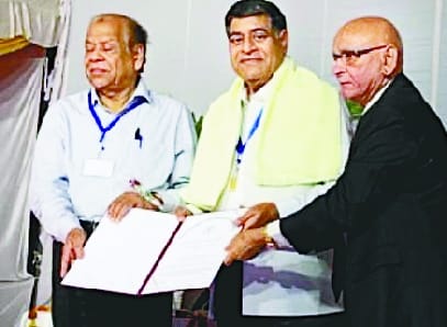 Former Vice-Chancellor Prof. VP Singh received Birbal Sahni Award