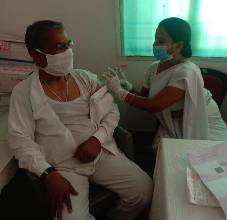 Increased number of vaccinators after infection increases