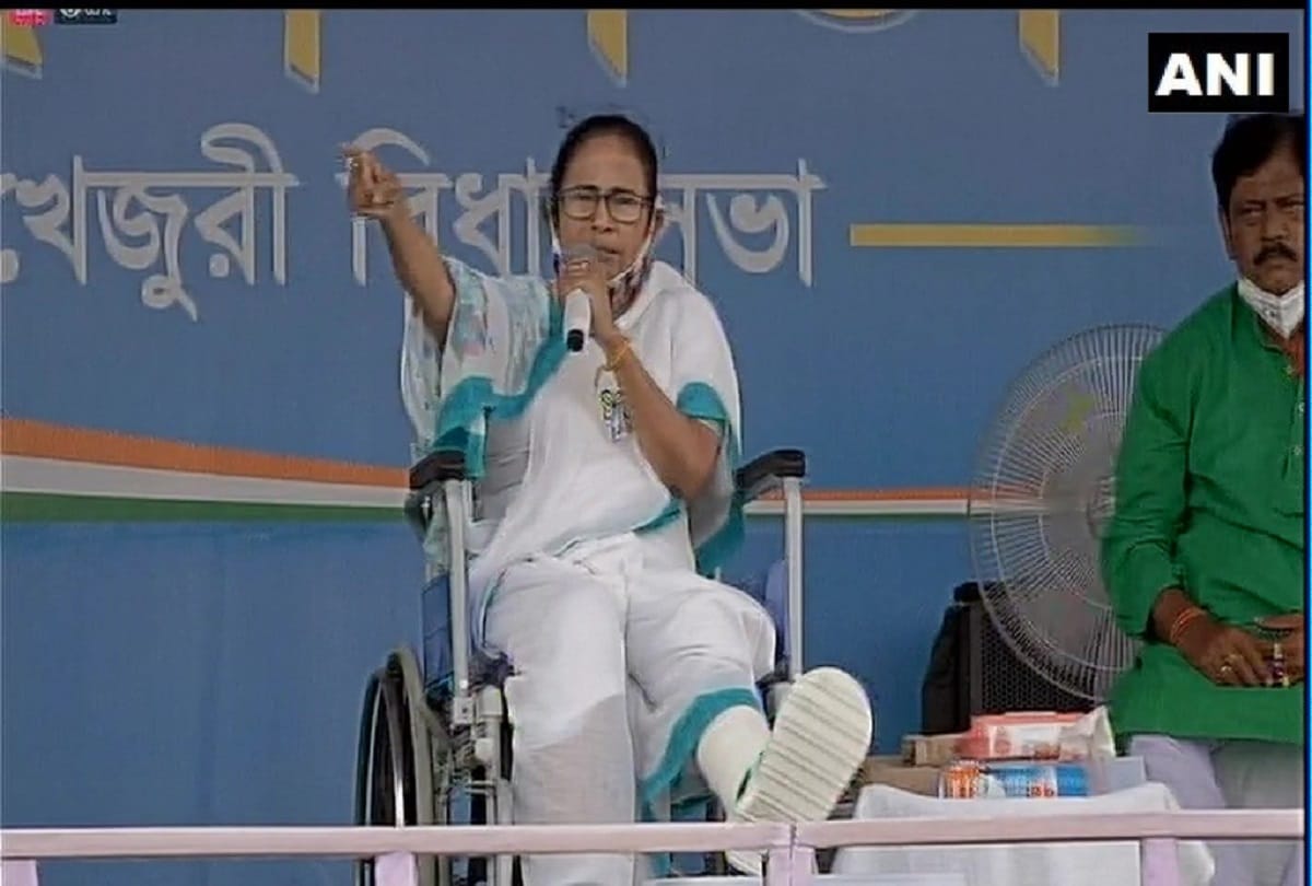 West Bengal : BJP Biggest Extortionist In The World says Mamata Banerjee At Election Rally