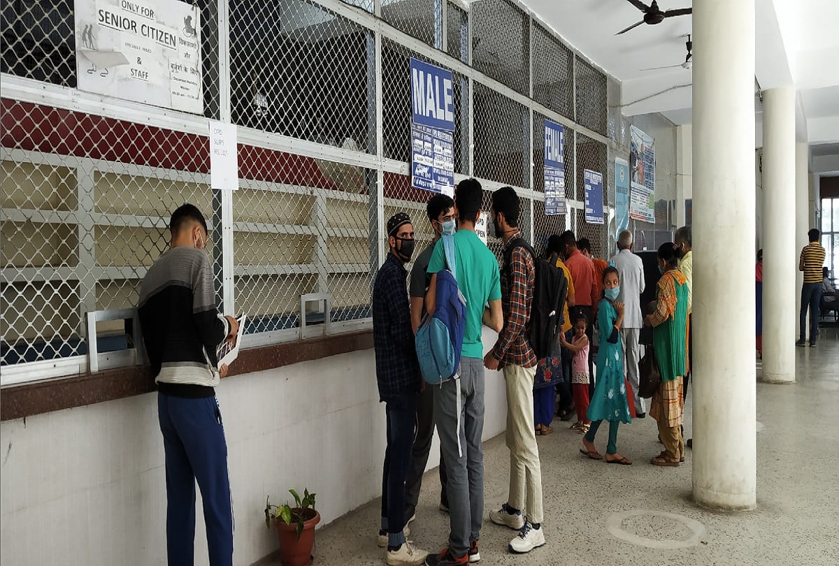 Corona cases are increasing again, neither people are wearing masks nor social distancing is being followed