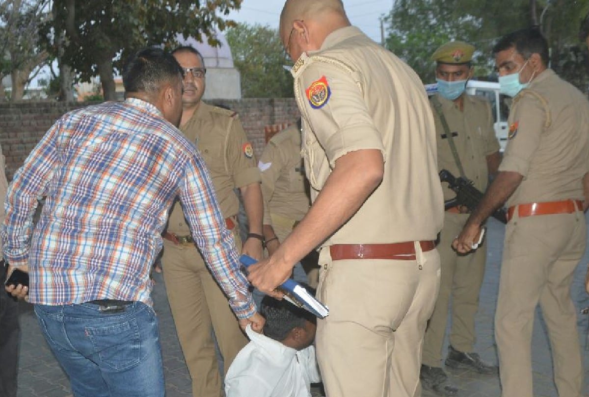 agra minor girl murder case: mother unconscious after seeing daughter dead body