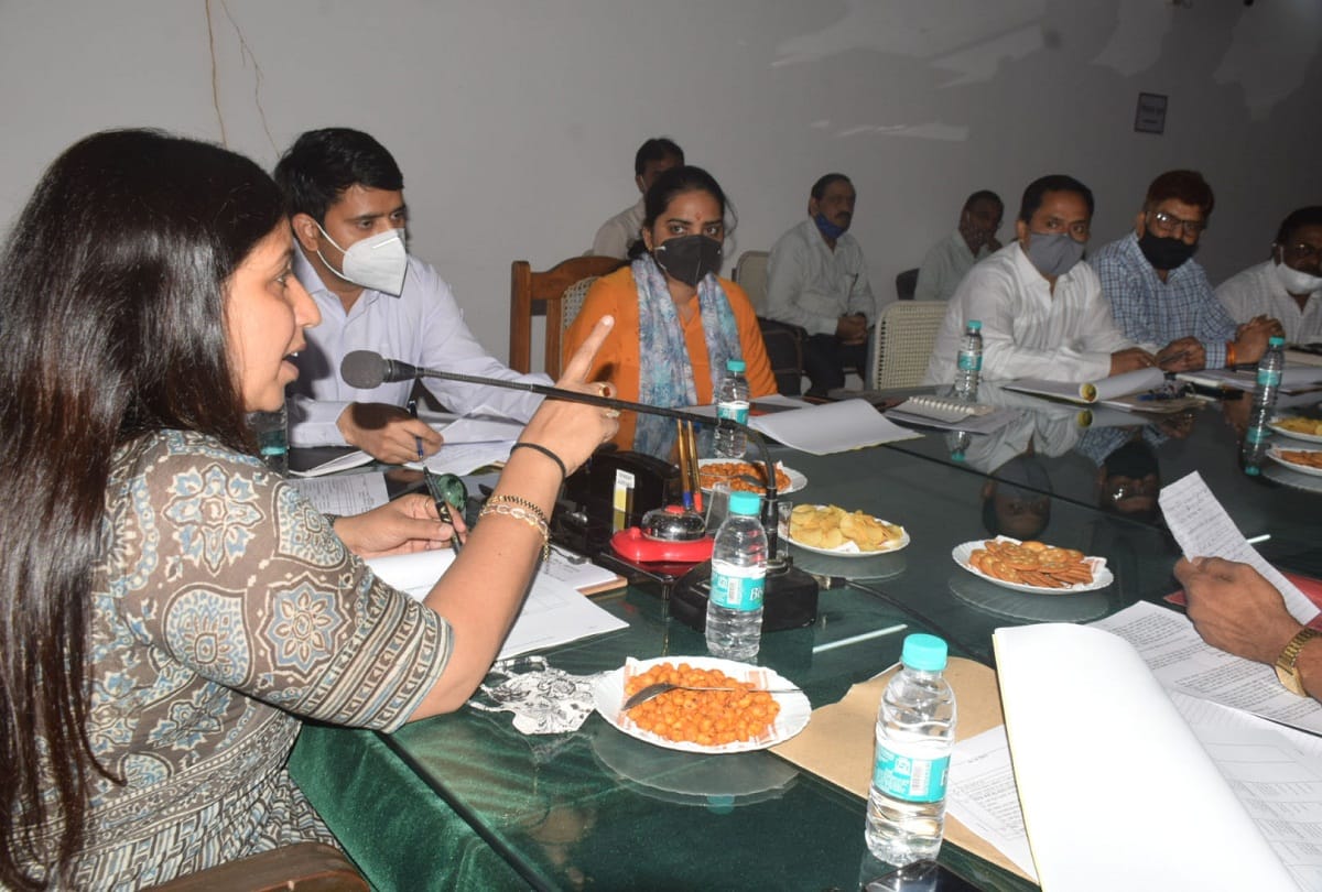 10 crore 59 lakhs for new sewer line, installation of two tanks, two tube wells at Naini at a cost of 12 crores