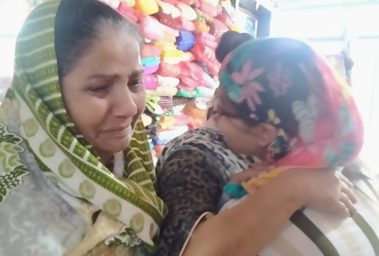 A Girl found her mother after 17 years in Punjab
