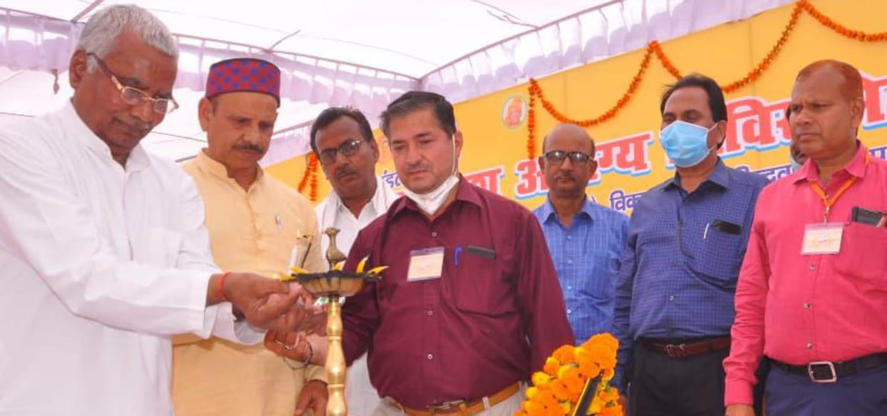 village,hospital,CMO,doctor,banda