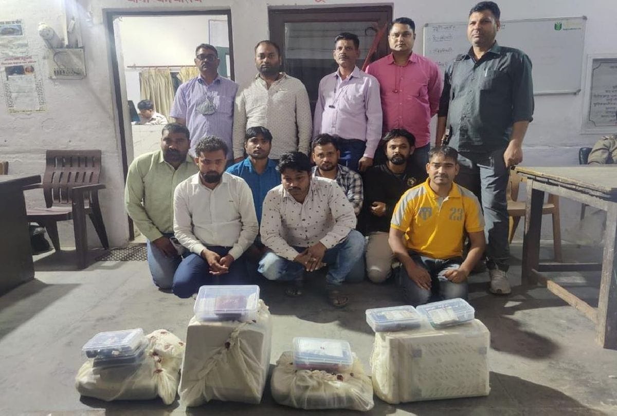 Police sent eight accused of fetal gender testing to jail in agra
