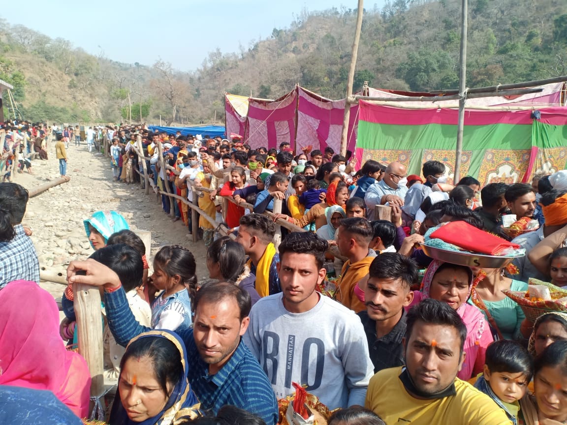 Devotees throng the court of Shakambhari on Ashtami