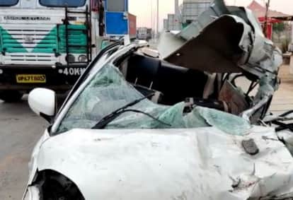 three varanasi youth died in road accident in bhadohi