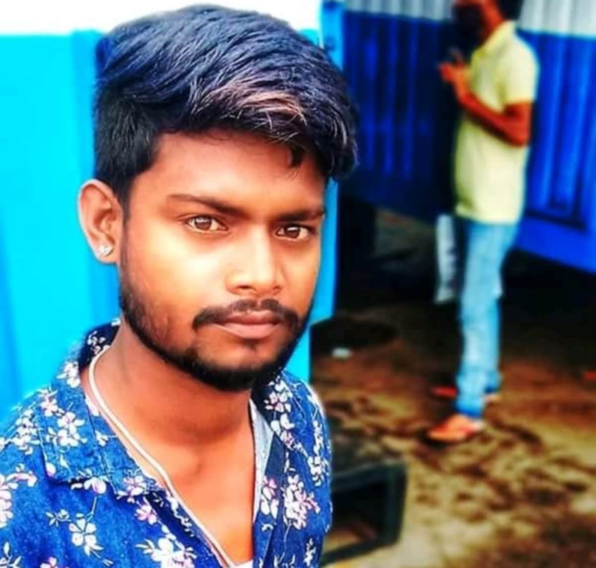 three varanasi youth died in road accident in bhadohi