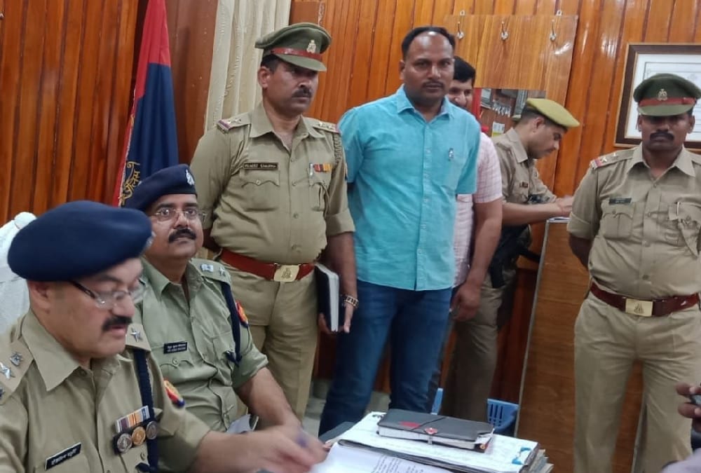 A girl planned the story of kidnap and murder to trap her enemy in Sultanpur.