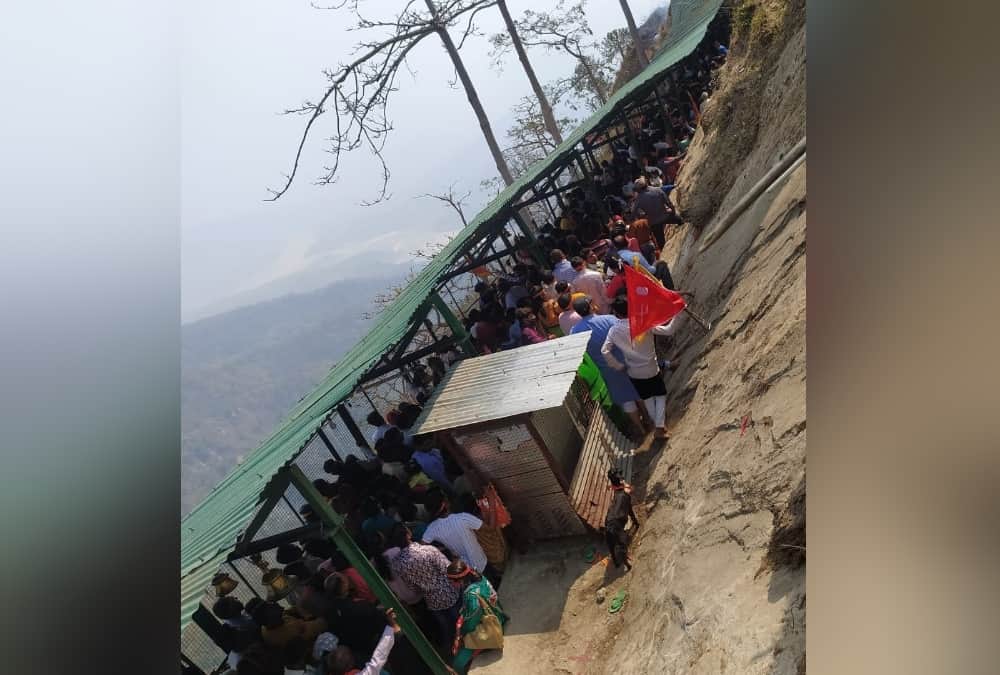 Uttarakhand News: Panic in Pilgrims after fire Broke Out in hill of Maa Poornagiri temple photos