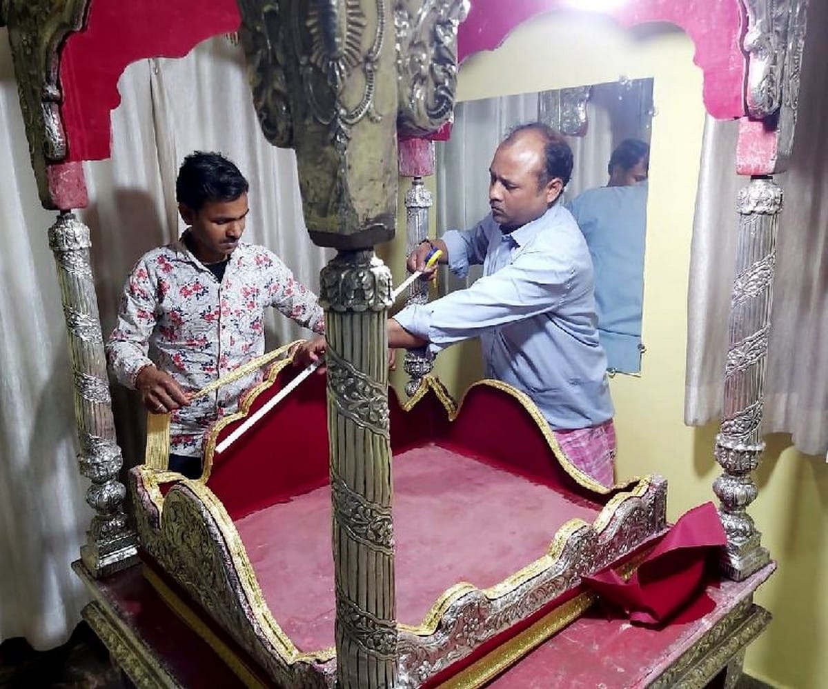 Rangbhari ekadashi baba vishwanath ka Geet Gavana at Mahanta Awas four days festival begin