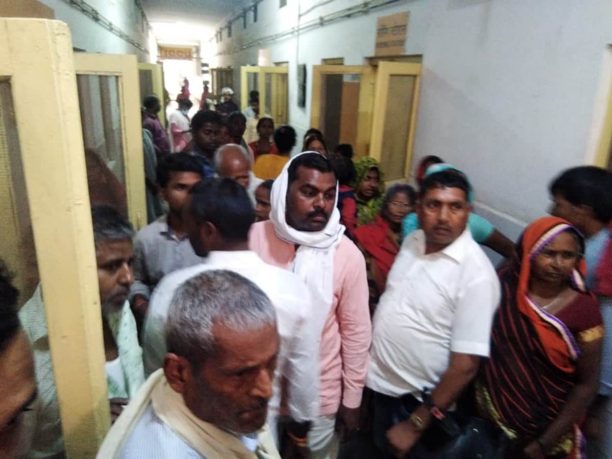 Woman killed her younger son and jumped into pond trying suicide in azamgarh