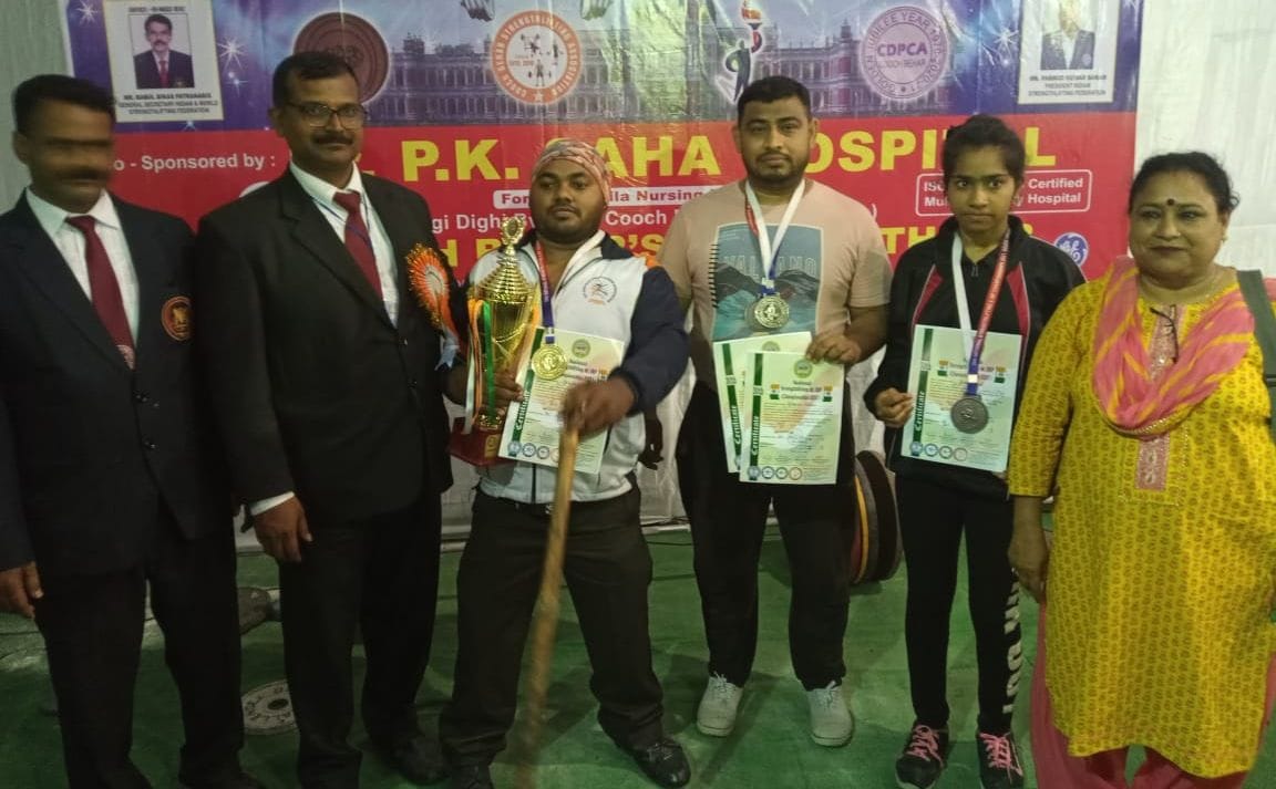 District received four medals including gold