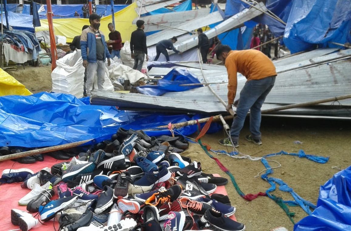 Uprooted iron pipes; Roofs fly away, water enters shops