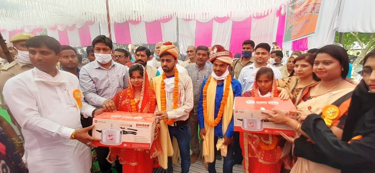 33 couples tied in matrimonial bond