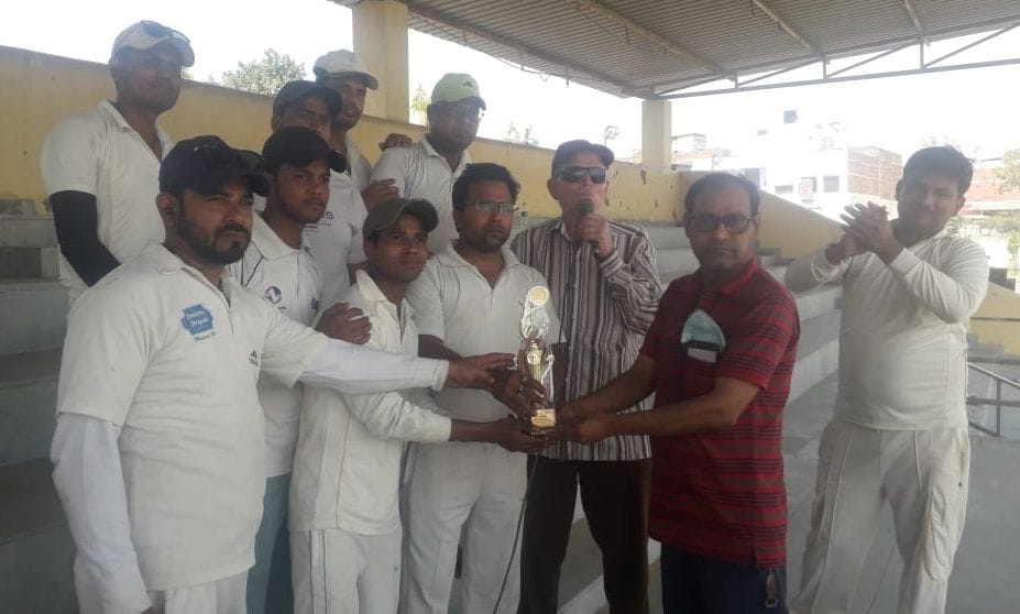 nagar nigam defeated abc club in cleaning awareness match