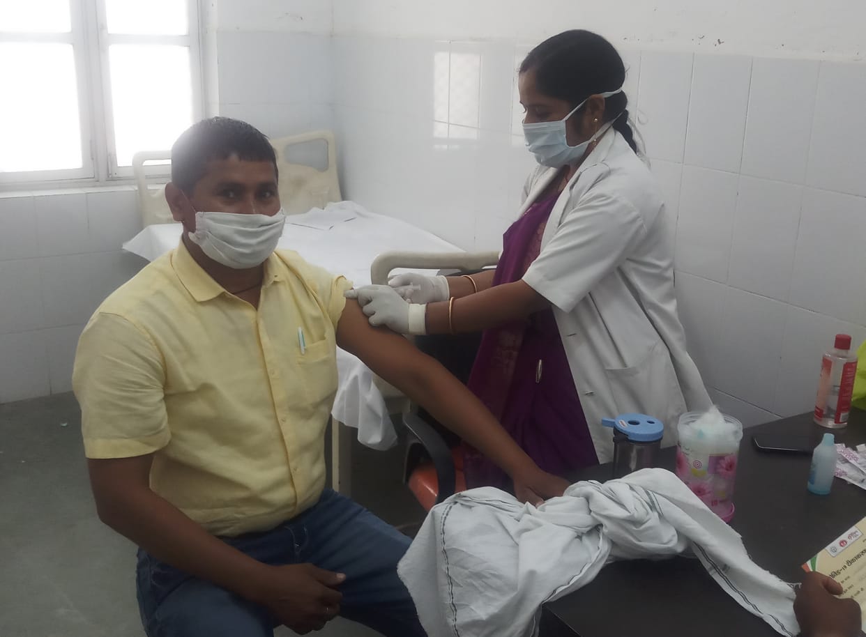 3217 elderly patients get vaccinated in hospitals