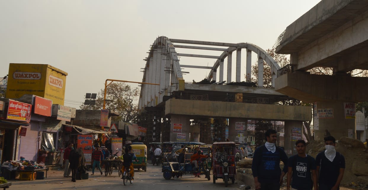 Hathras: Overbridge gets sluggish, people struggling with jam