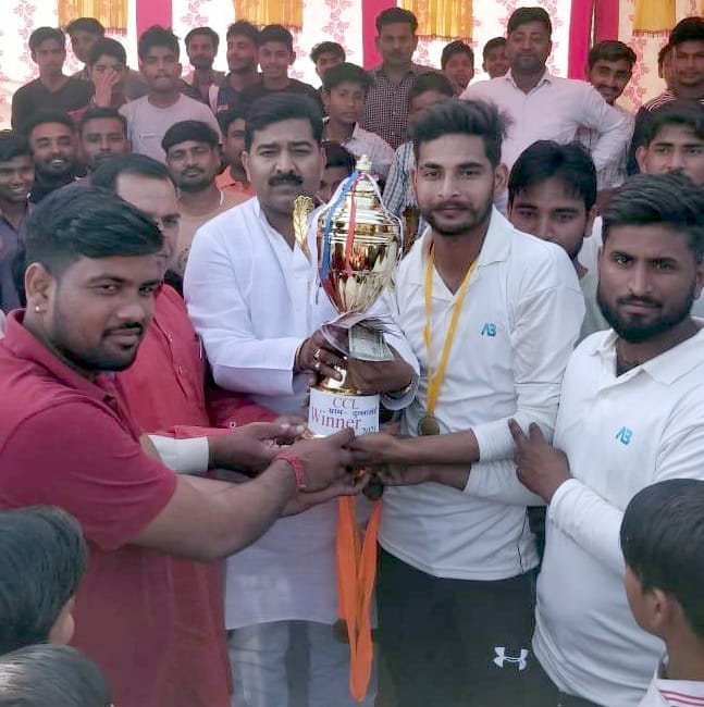 Dullakhedi team won the final match of cricket