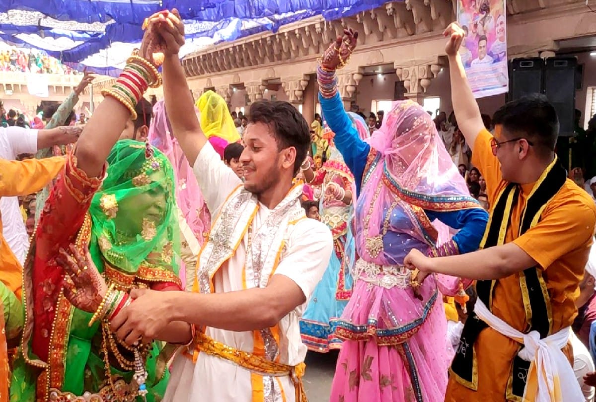 Lathmar braj Holi Celebrations In Nandgaon Of Mathura