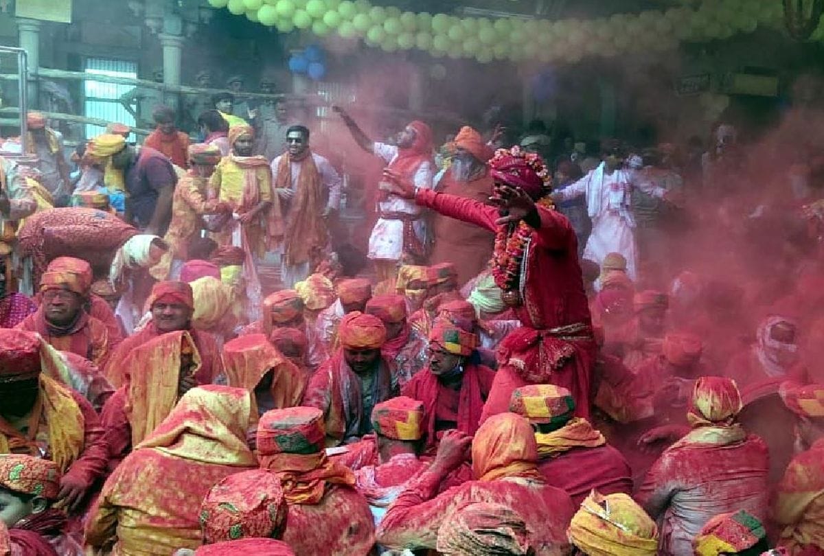 Mathura holi news: lathmar holi celebrations in barsana today