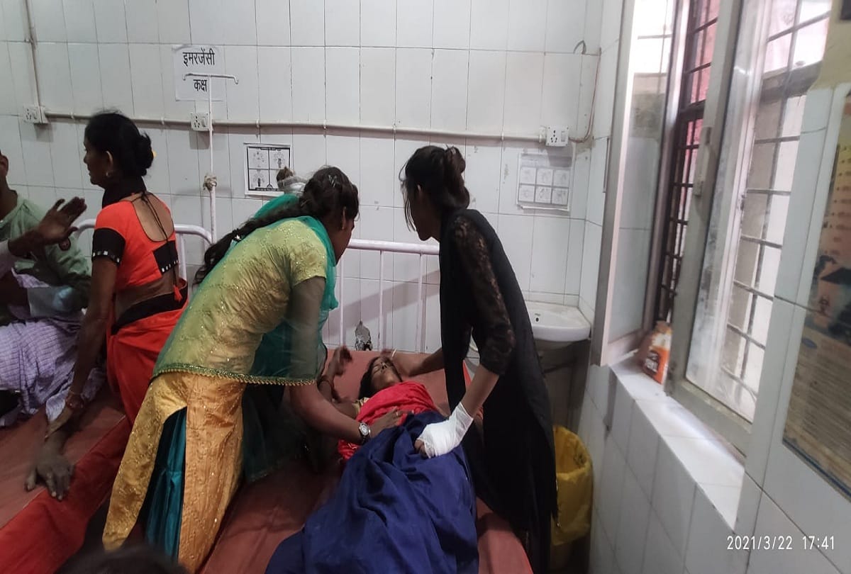 Canter overturned uncontrollably in Hathras