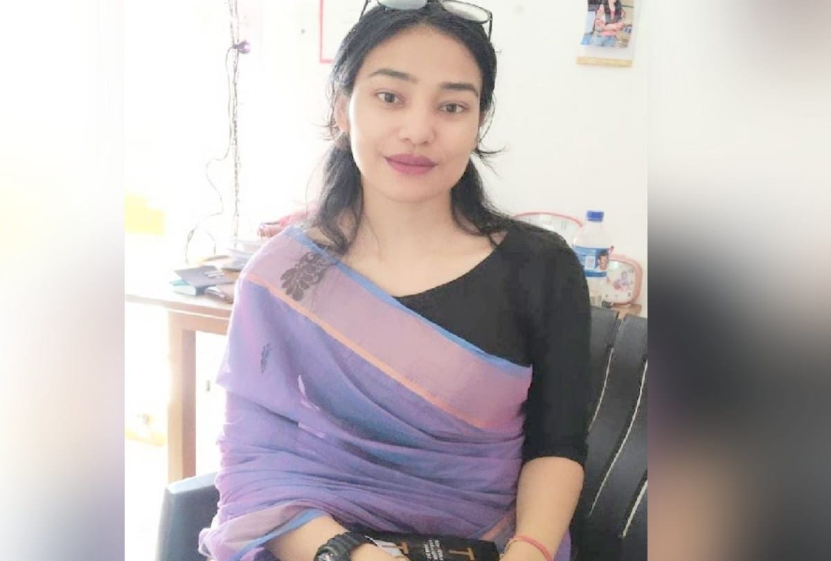 shikha of chamba got forth position in has exam, her eyes are filled with happiness of success
