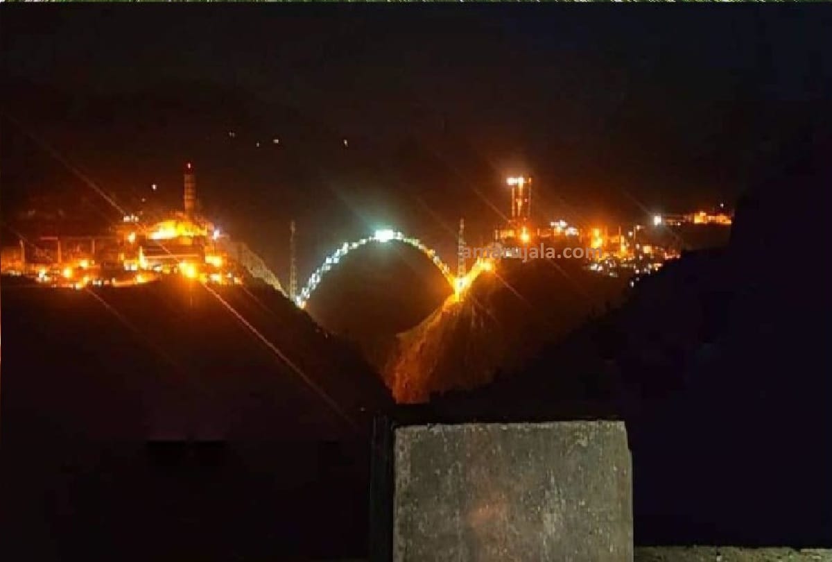 world tallest rail bridge Chenab lower arch connected successfully in jammu kashmir