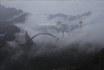 Train To Kashmir: कटड़ा-बनिहाल रेल खंड में संगलदान होगा सबसे बड़ा रेलवे स्टेशन, आधुनिक सुविधाओं से होगा लैस Train To Kashmir: Sangaldan be the largest railway station in Katra to Banihal railway section